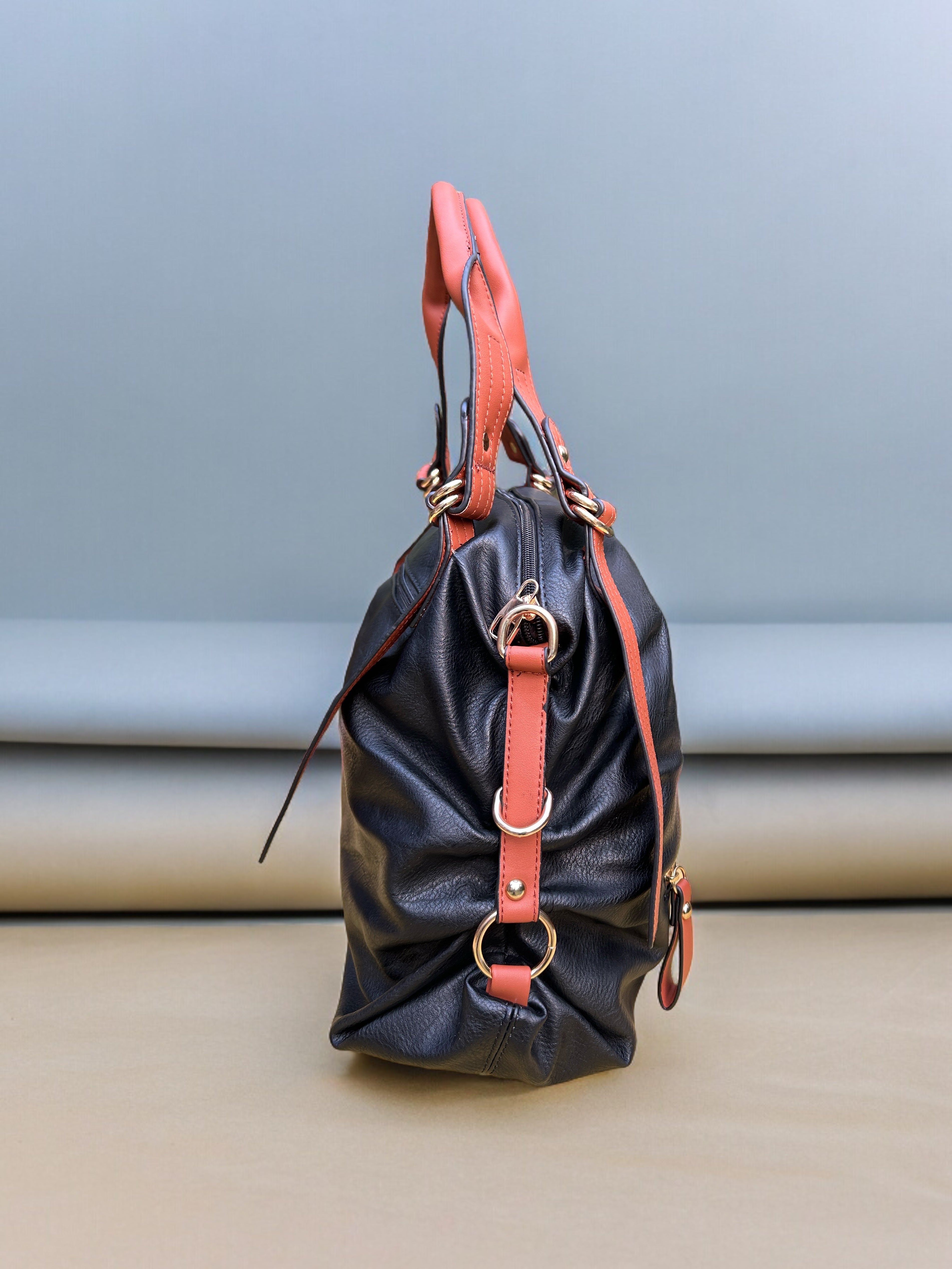 Online Hobo Divine Shoulder Bag