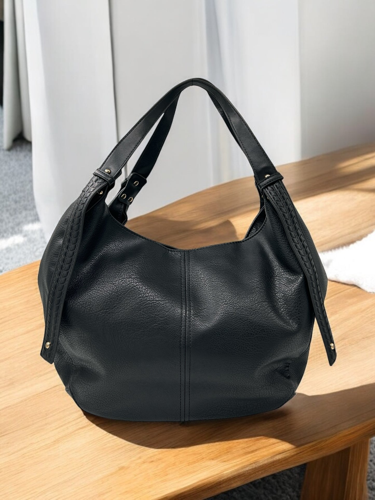 Giulia, The Shoulder Bag